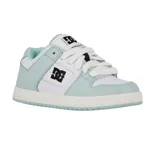 Championes de skate DC modelo Manteca 4, con diseño de paneles en color blanco y verde menta. Presentan el logo de la marca en el lateral y en la lengüeta, con suela de goma blanca y cordones al tono.