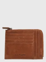 Billetera de cuero natural con diseño de tarjetero, cuenta con múltiples ranuras para tarjetas y un compartimento principal con cierre. Incluye tecnología de protección RFID y forro interior de poliéster reciclado.