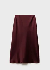 Falda midi color borgoña de tejido satinado con cintura elástica y diseño evasé.