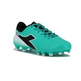 Championes de fútbol Diadora Mondiali MD para jóvenes, color aguamarina con detalles en negro y blanco, y suela con tapones para césped natural.