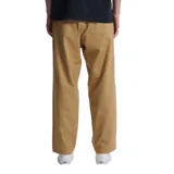 Pantalón color mostaza de twill de algodón, corte recto, con cintura fija y pinzas frontales.