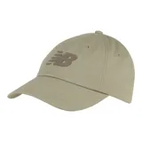 Gorra de béisbol color beige con logo de New Balance bordado en el lateral.