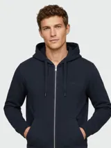Campera deportiva Boss modelo H-Spence de color azul marino, con capucha ajustable con cordones, cierre frontal completo y bolsillos estilo canguro.