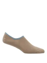Medias invisibles de algodón con spandex, color marrón claro con reborde celeste.