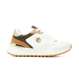 Championes urbanos Korium modelo Catha, color blanco con detalles en marrón, monograma, y apliques metalizados dorados con logo circular en el lateral.