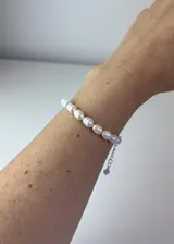 Pulsera de perlas barrocas de río con cierre de plata 925.