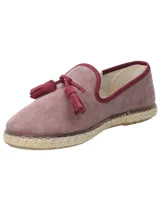 Alpargata RKF modelo Holbox, color rojo, confeccionada en algodón orgánico con suela de yute y goma. Presenta detalle de borlas en el empeine y ribete en tono burdeos.