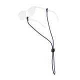 Sujeta lentes azul marino, de cordón fino y topes de goma negros.