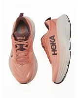 Championes Hoka Bondi 8 color rosa con detalles en marrón.