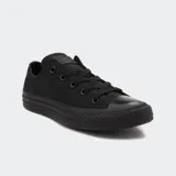 Championes Converse Chuck Taylor All Star de caña baja, color negro total, confeccionados con capellada de lona de algodón, ojalillos metálicos, cordones de poliéster y suela de caucho.