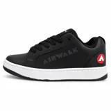 Zapatillas Airwalk Coolaster de color negro, confeccionadas en material sintético con textura granulada, suela blanca y detalles de la marca en relieve lateral y en un parche circular rojo en el talón.