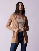 Cardigan largo color beige, en tejido acanalado, marca Rio & Rian.