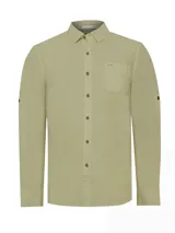Camisa de manga larga RKF modelo Galiton, confeccionada en popelina de algodón orgánico. Presenta cuello camisero, cierre frontal con botones de madera, bolsillo en el pecho con logo bordado y mangas ajustables con botones.