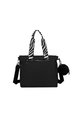 Cartera bandolera Trendy de nylon color negro, con asas de mano estampadas en animal print de cebra, bolsillo frontal con cierre y llavero monedero redondo colgante. Incluye una correa larga ajustable extraíble.