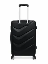 Valija rígida color negro, modelo Lagos de 24 pulgadas, con diseño texturizado de líneas diagonales y cuatro ruedas dobles.