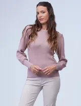 Buzo tejido color lila, marca Philosophy. Delantera y mangas con detalles pointelle.