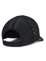 Gorra deportiva Under Armour de perfil bajo, confeccionada en tejido ligero y elástico con paneles perforados para mayor transpirabilidad. Cuenta con banda interior Iso-Chill que disipa el calor y cierre de velcro ajustable.