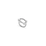 Anillo plateado con diseño de doble barra unida por esferas.