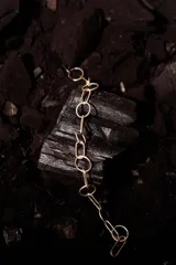 Pulsera de plata 925 con eslabones circulares alternados con eslabones rectangulares.