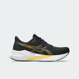 Championes de running Asics Versablast 4, color negro con detalles en naranja y suela blanca con tecnología AmpliFoam+. Diseño ligero y reactivo para entrenamiento versátil.