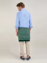 Camisa popelín celeste de manga larga con corte slim fit, cuello italiano y logo bordado en el pecho.