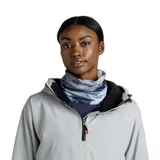 Cuello multifuncional Buff Thermonet® con estampado de montañas en tonos azules y grises.