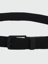 Cinturón trenzado elástico Boss modelo Vern, en color negro con detalles de hebilla metálica.