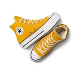 Zapatillas Converse Chuck Taylor All Star Lift Platform, color amarillo mostaza, de caña alta y plataforma blanca.
