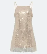 Vestido corto con escote cuadrado y breteles finos ajustables, confeccionado en tejido de lentejuelas metalizadas con forro.