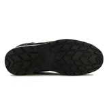 Championes de seguridad tipo bota de caña media, color negro con detalles en amarillo y blanco. Presentan cordones claros, suela con tecnología de amortiguación visible y diseño robusto.