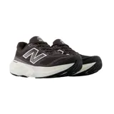 Championes New Balance W880 v15 para mujer, color negro con detalles en blanco.