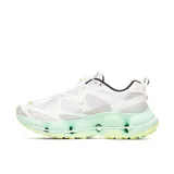 Championes Merrell modelo Speedarc Matis, con diseño técnico para senderismo. Presenta una parte superior de malla transpirable blanca con refuerzos de TPU, entresuela de espuma FloatPro en color turquesa con tecnología SpeedARC y suela de caucho Vibram MegaGrip en tono amarillo.
