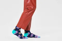 Medias Happy Socks con estampado de ositos de peluche en azul marino, con puntera y talón en colores contrastantes: celeste y rosa.