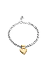 Pulsera de cadena estilo trigo bañada en plata de ley con un dije colgante de corazón bañado en oro 18k.