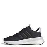 Championes Adidas X_PLR Phase negros con suela blanca, diseñados para running y uso diario. Cuentan con tecnología Boost y Bounce para mayor amortiguación y retorno de energía. Fabricados con materiales reciclados.