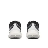Championes de trail running Merrell modelo Antora 4, color negro con detalles en blanco y gris. Presentan diseño de malla transpirable, refuerzos sintéticos y entresuela amortiguada.