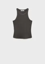 Top sin mangas de corte ajustado, confeccionado en tejido de punto acanalado con cuello redondo estilo halter.