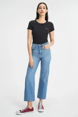 Jeans Levi's modelo Ribcage Straight Ankle de tiro extra alto, corte recto y largo al tobillo. Confeccionados en denim de algodón con cierre de botones en la bragueta.