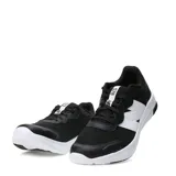 Championes urbanos New Balance modelo 578, color negro con detalles en blanco. Presentan una capellada de malla transpirable con refuerzos sintéticos, logo N lateral en contraste y suela de goma blanca con amortiguación.