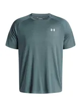 Remera deportiva Under Armour de manga corta, confeccionada en tejido técnico ultrasuave y transpirable con textura sutil. Presenta cuello redondo y el logo de la marca estampado en el pecho.
