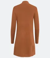 Cárdigan largo de punto color rojo con bolsillos delanteros.