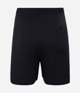 Pijama corto de modal color negro, compuesto por una remera de manga corta y cuello redondo, y un short a juego.
