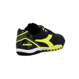 Championes de fútbol Diadora Tifosi Tf para hombre, color negro con detalles en amarillo flúor y suela blanca.