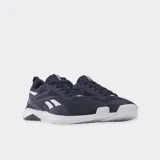 Championes Reebok Nanoflex TR 2 de color azul marino con detalles en blanco, diseñados para entrenamiento. Poseen capellada de malla transpirable, refuerzos sintéticos, clip de TPU en el talón para mayor estabilidad y suela de alta tracción.