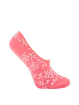 Medias invisibles de algodón color rosado con estampado de hojas blancas.