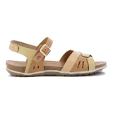 Sandalia de cuero para mujer, en combinación de colores marrón y beige, con diseño de tiras cruzadas en la parte delantera y tira con hebilla ajustable en el talón.
