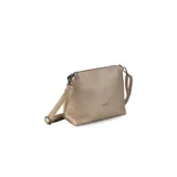 Cartera de hombro tipo hobo en símil cuero color negro, de diseño amplio y correa integrada.