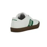Championes Mormaii Urban Stripe 3 blancos con detalles en verde y suela marrón.