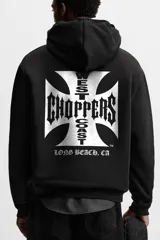 Canguro negro con capucha y bolsillo delantero tipo canguro. Estampado frontal con el logo de West Coast Choppers en blanco.