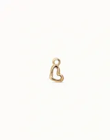 Charm de piercing con forma de corazón calado, con argolla superior para enganche.